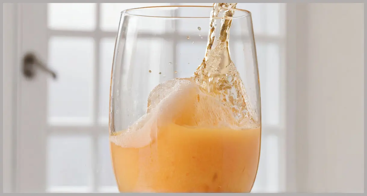 Fresh Peach Bellini Recipe